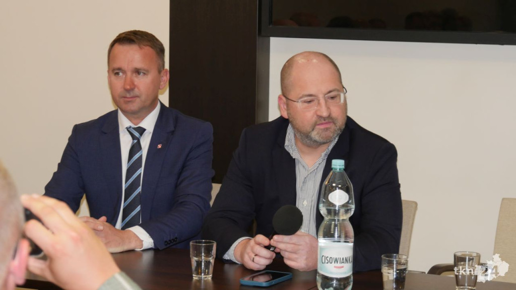 Adam Bielan i Michał Cieślak na otwartym spotkaniu w Końskich [wideo, zdjęcia]