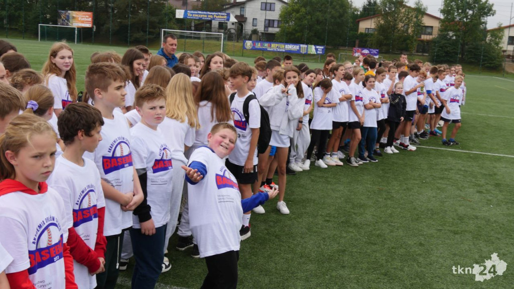 Baseball na stadionie OSiR. 150 dzieci poznało nowy sport [wideo, zdjęcia]