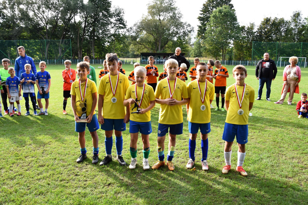 AP Champions Końskie wygrywa turniej na pożegnanie lata w Fałkowie [zdjęcia]