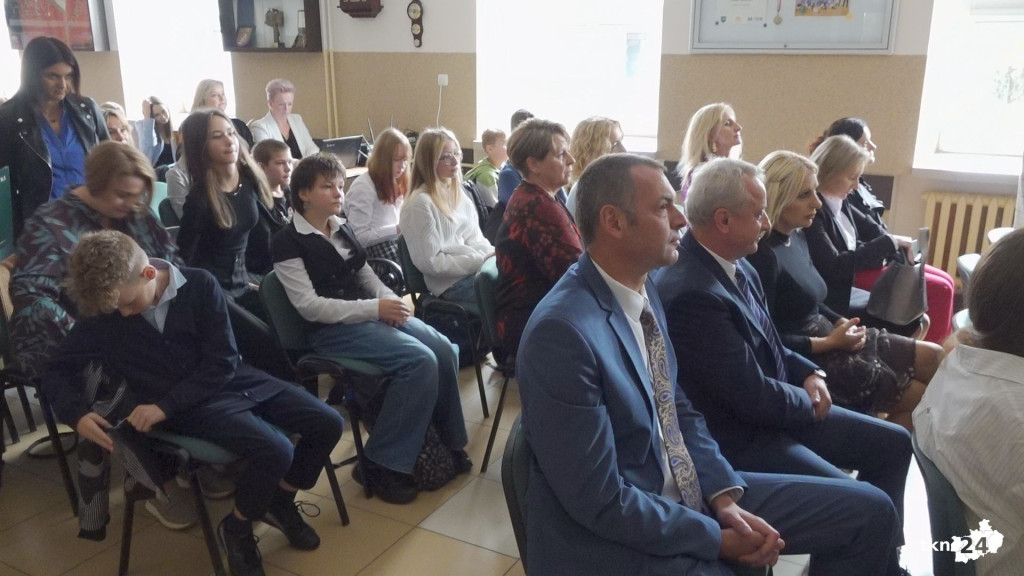 Nagrody i medale dla nauczycieli. Powiat świętował Dzień Edukacji Narodowej [wideo, zdjęcia]