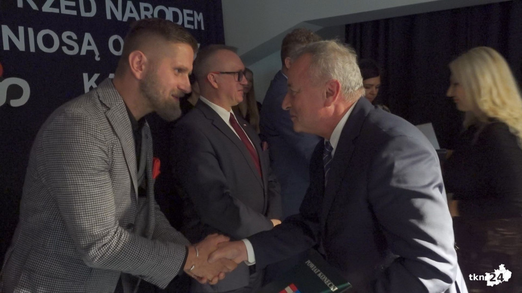 Nagrody i medale dla nauczycieli. Powiat świętował Dzień Edukacji Narodowej [wideo, zdjęcia]