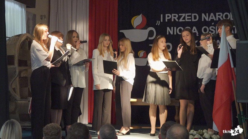 Nagrody i medale dla nauczycieli. Powiat świętował Dzień Edukacji Narodowej [wideo, zdjęcia]
