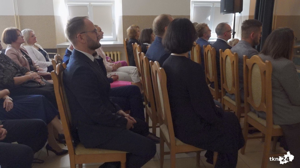 Nagrody i medale dla nauczycieli. Powiat świętował Dzień Edukacji Narodowej [wideo, zdjęcia]