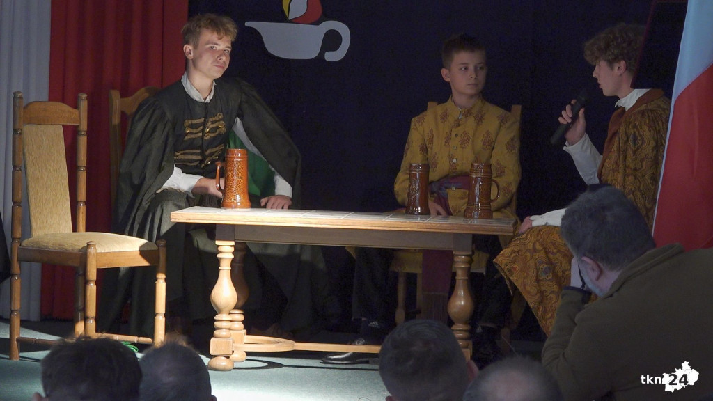 Nagrody i medale dla nauczycieli. Powiat świętował Dzień Edukacji Narodowej [wideo, zdjęcia]