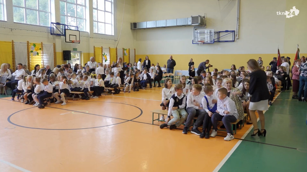 Szkoła w Królewcu ma już imię św. Jana Pawła II [wideo, zdjęcia]