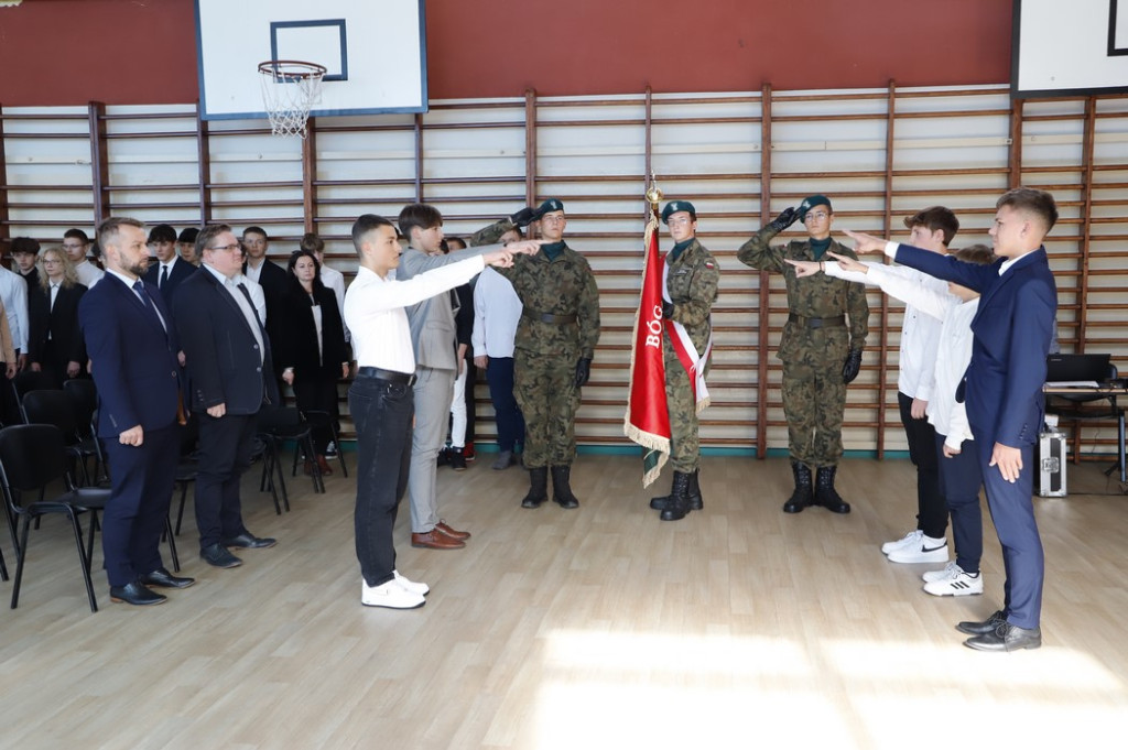Uroczyste ślubowanie w koneckim Mechaniku