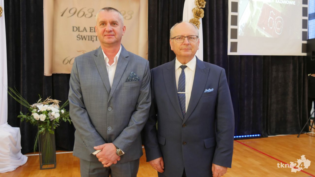 Podwójne święto edukacji. Dzień Nauczyciela i 60 lat Szkoły w Kazanowie [wideo,  zdjęcia]