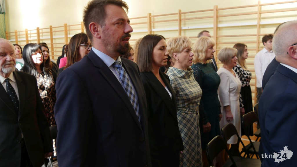 Podwójne święto edukacji. Dzień Nauczyciela i 60 lat Szkoły w Kazanowie [wideo,  zdjęcia]