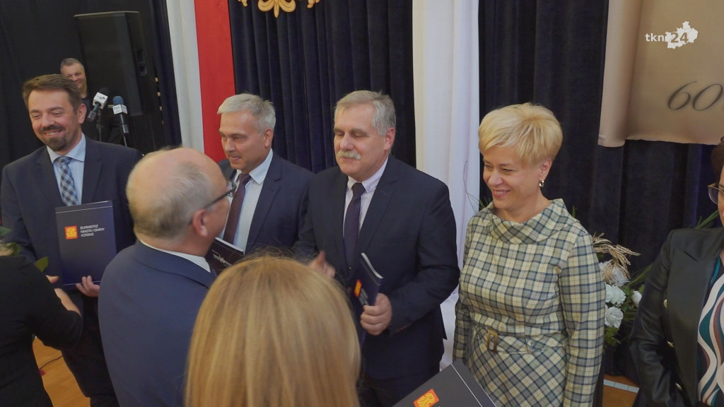 Podwójne święto edukacji. Dzień Nauczyciela i 60 lat Szkoły w Kazanowie [wideo,  zdjęcia]