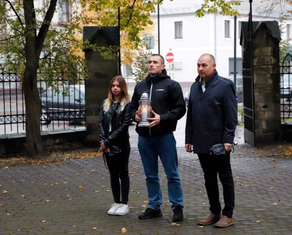 Złożyli hołd bł. ks. Jerzemu Popiełuszce [zdjęcia]
