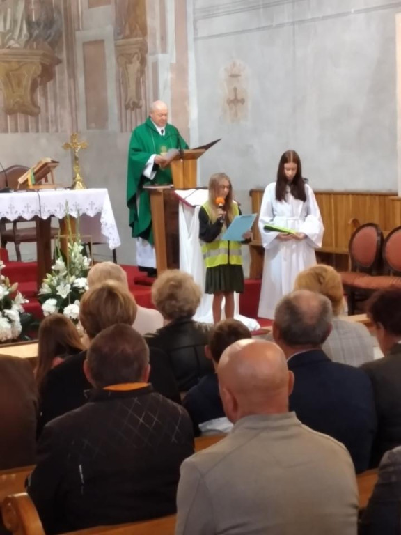 Uczniowie z Kazanowa biorą udział w konkursie `Odblaskowa szkoła`