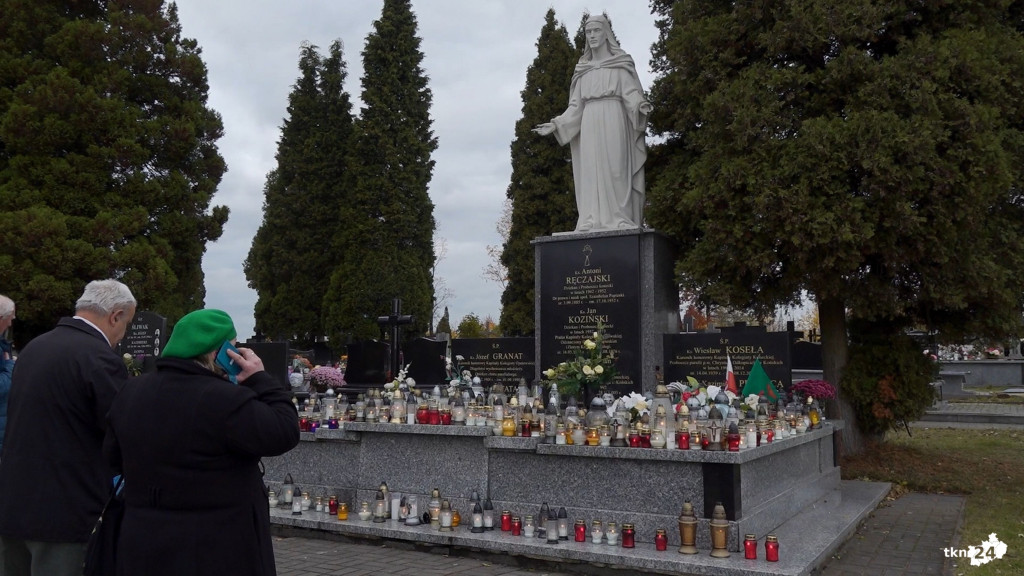 Wszystkich Świętych 2023 w Końskich i na Konecczyźnie [wideo, zdjęcia]