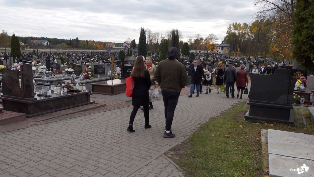 Wszystkich Świętych 2023 w Końskich i na Konecczyźnie [wideo, zdjęcia]