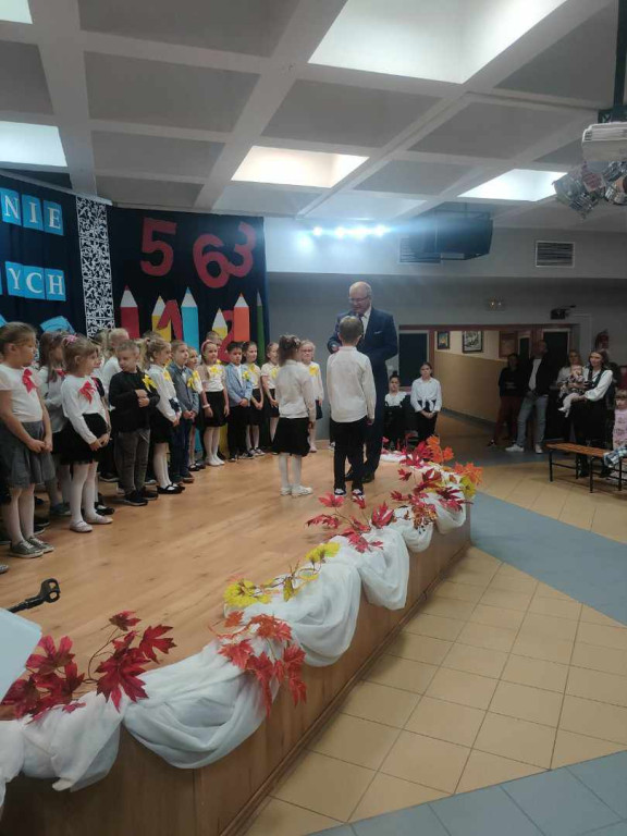 Dzieci ślubowały w Stadnickiej Woli. Wzruszający początek edukacyjnej podróży