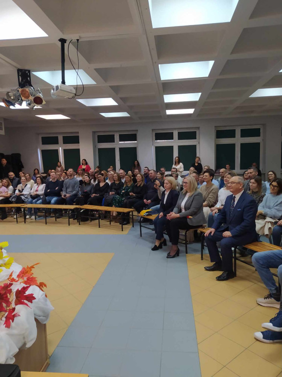 Dzieci ślubowały w Stadnickiej Woli. Wzruszający początek edukacyjnej podróży