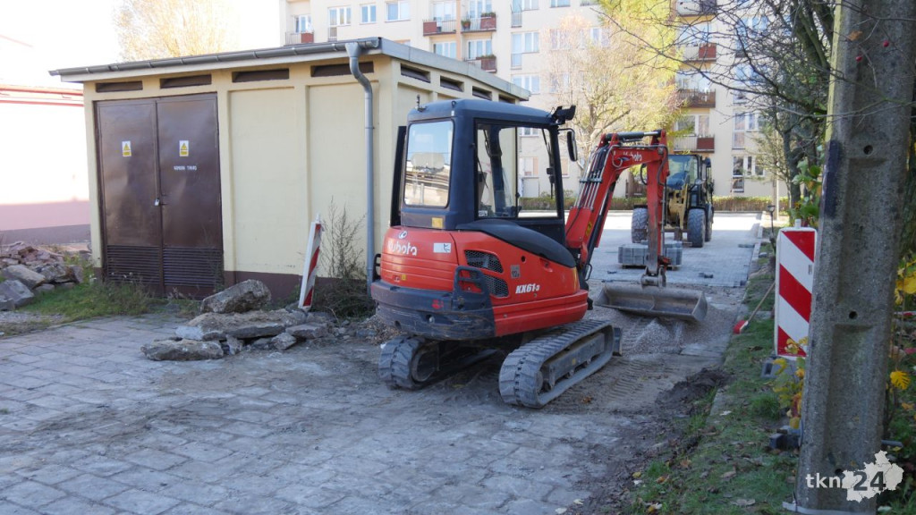 Nowe parkingi w Końskich niemal gotowe [zdjęcia]