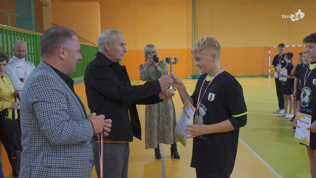 Integracja i rywalizacja. Piłkarski turniej w Radoszycach [wideo, zdjęcia]