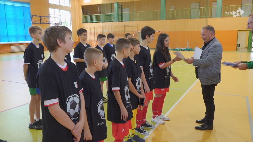 Integracja i rywalizacja. Piłkarski turniej w Radoszycach [wideo, zdjęcia]