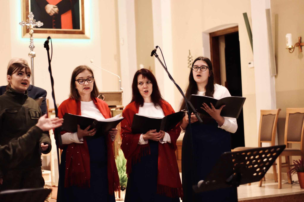 Koncert Papieski w Stąporkowie [zdjęcia]