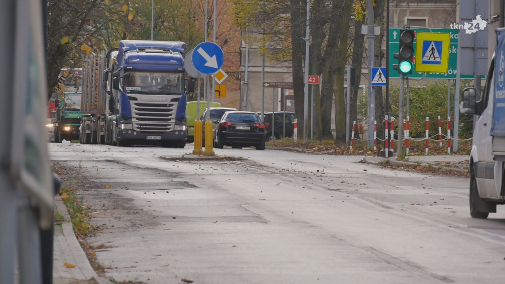 Trwa budowa dużego ronda w Końskich. Burmistrz odpowiada na pytania mieszkańców [wideo, zdjęcia]
