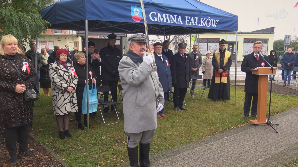Piłsudski jest już w Fałkowie. Obchody 11 listopada [wideo, zdjęcia]