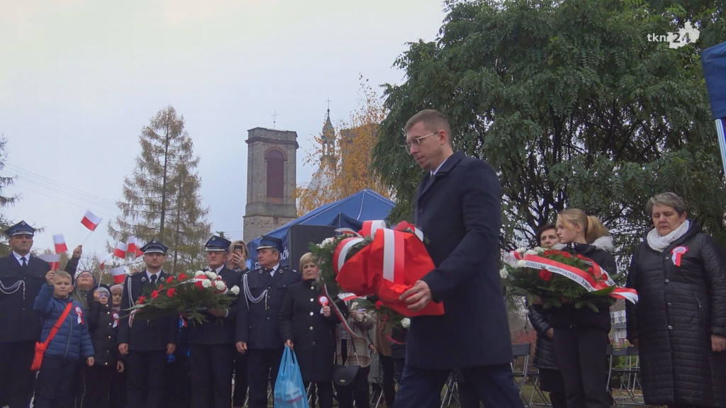 Piłsudski jest już w Fałkowie. Obchody 11 listopada [wideo, zdjęcia]
