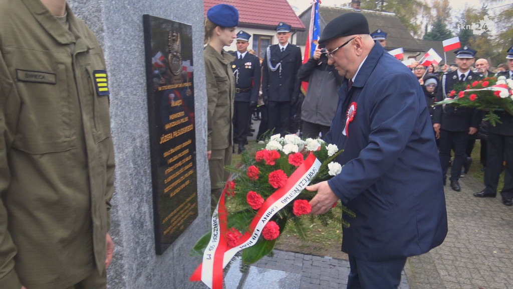 Piłsudski jest już w Fałkowie. Obchody 11 listopada [wideo, zdjęcia]
