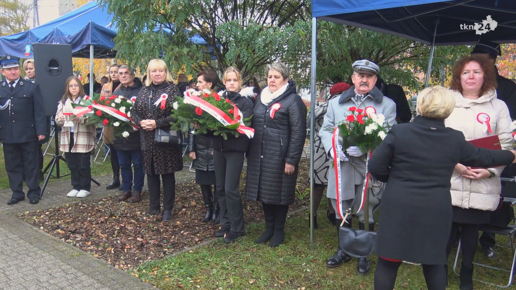 Piłsudski jest już w Fałkowie. Obchody 11 listopada [wideo, zdjęcia]