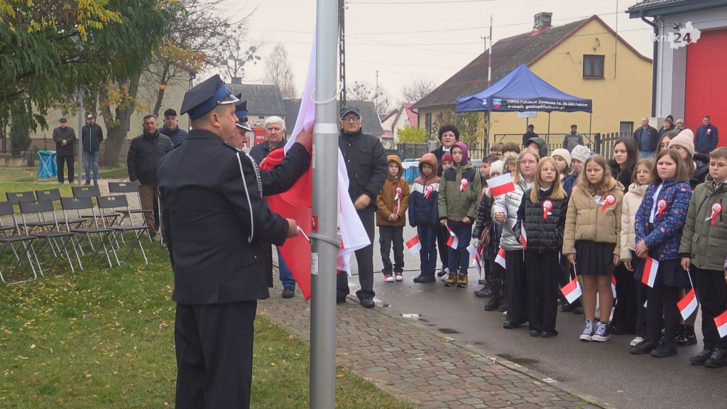 Piłsudski jest już w Fałkowie. Obchody 11 listopada [wideo, zdjęcia]