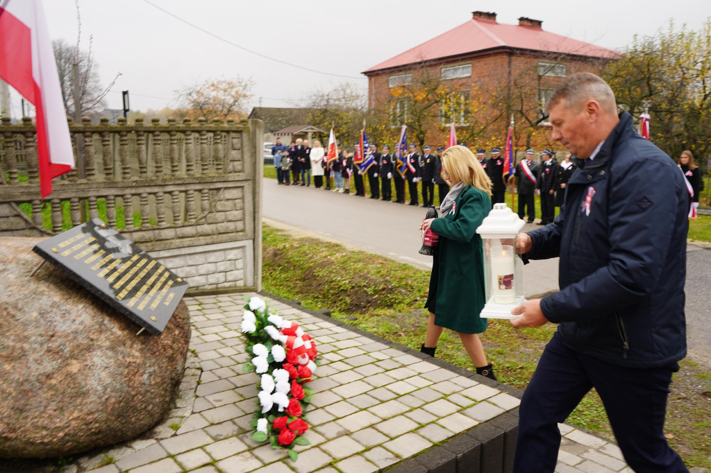 Tak gmina Gowarczów upamiętniła niepodległościową rocznicę [zdjęcia]