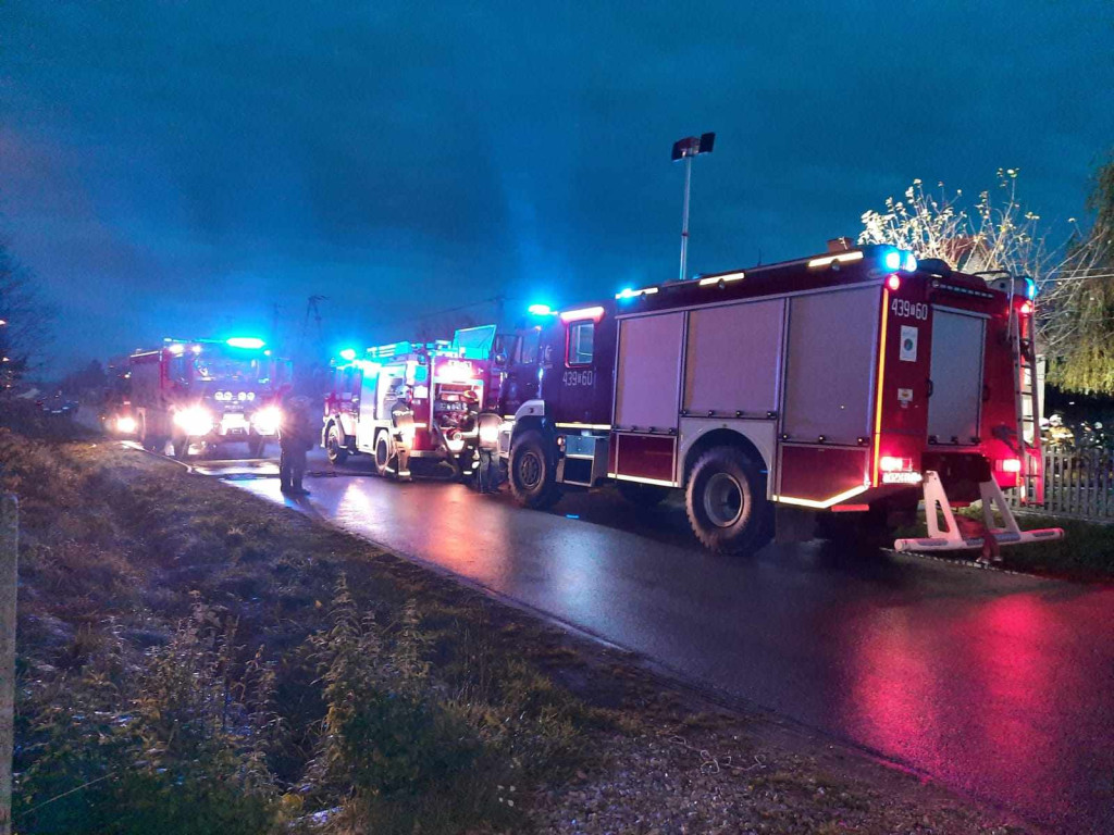 Pożar butli gazowej w Mninie w gminie Słupia Konecka [zdjęcia]