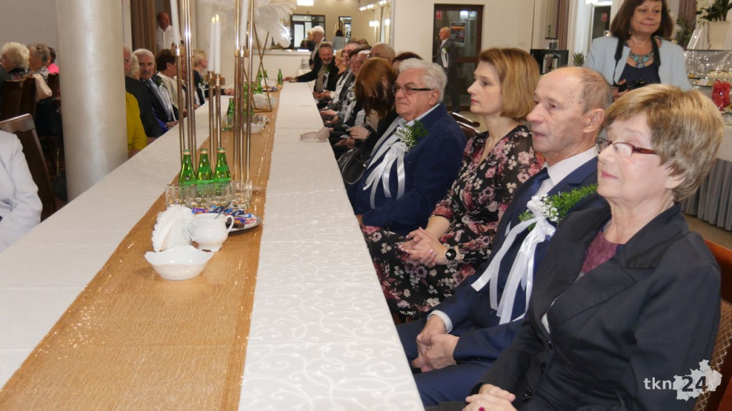 Złote Gody w Końskich. 29 par świętowało w Astorii [wideo, zdjęcia]