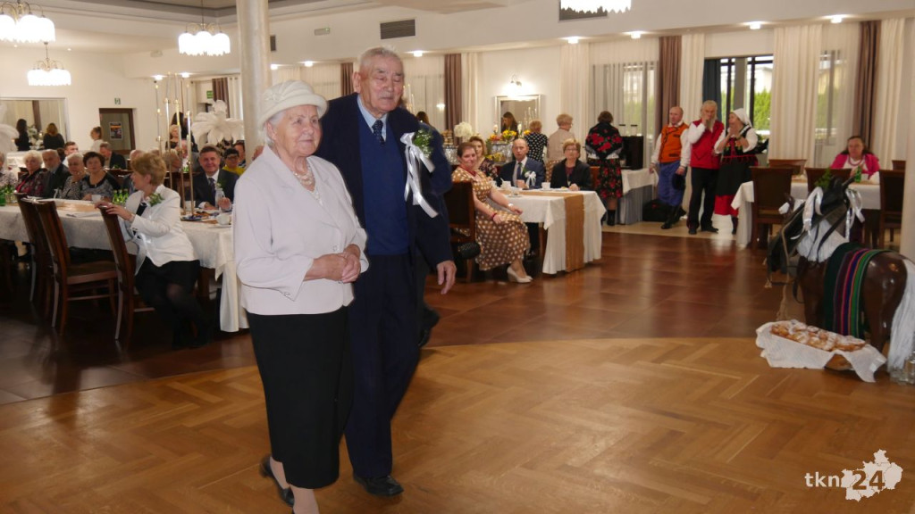 Złote Gody w Końskich. 29 par świętowało w Astorii [wideo, zdjęcia]