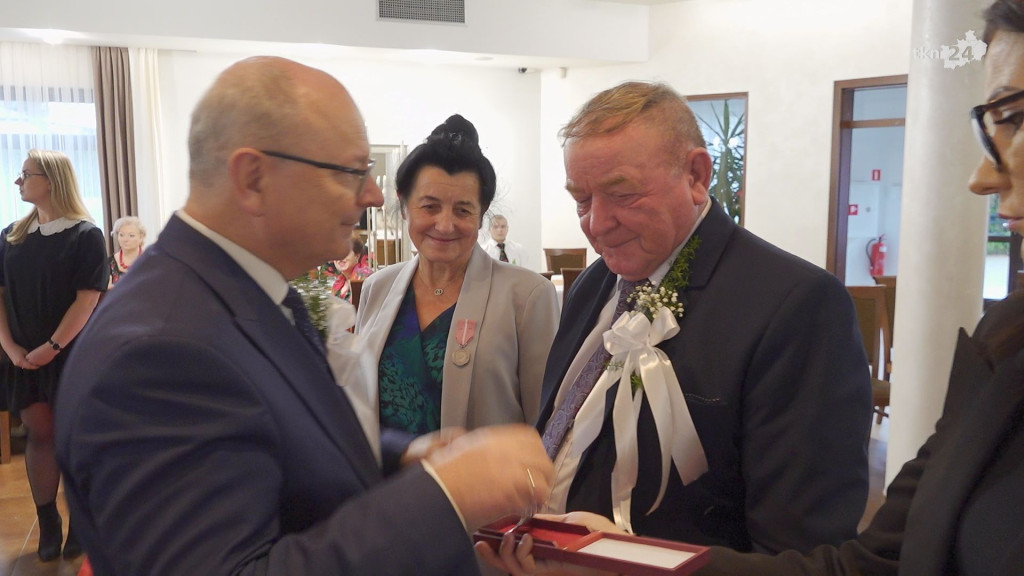 Złote Gody w Końskich. 29 par świętowało w Astorii [wideo, zdjęcia]