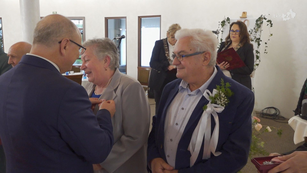 Złote Gody w Końskich. 29 par świętowało w Astorii [wideo, zdjęcia]
