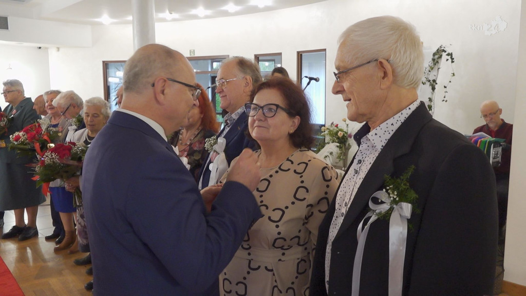 Złote Gody w Końskich. 29 par świętowało w Astorii [wideo, zdjęcia]
