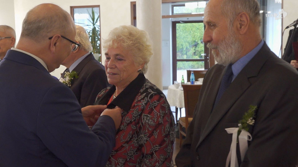 Złote Gody w Końskich. 29 par świętowało w Astorii [wideo, zdjęcia]