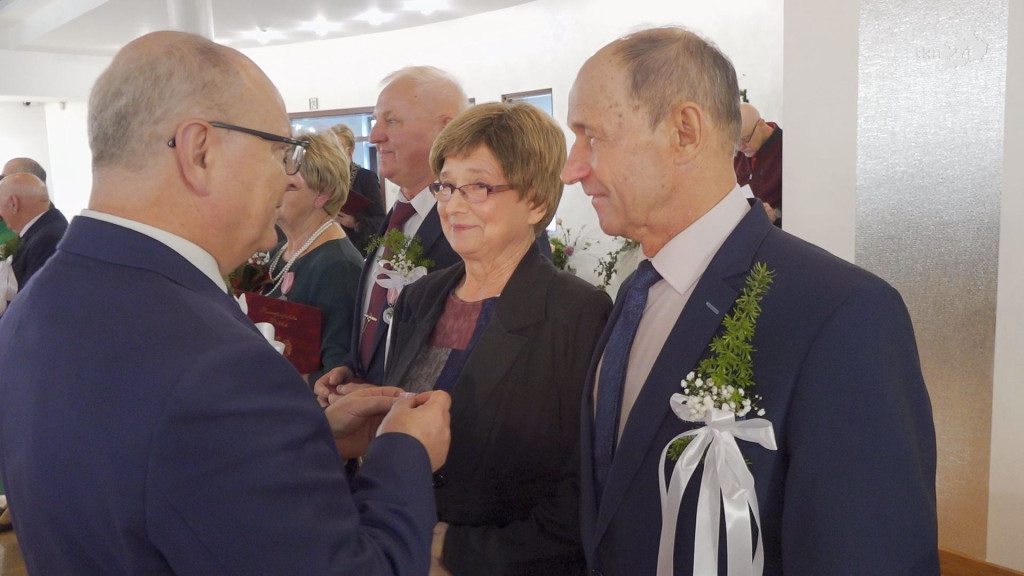 Złote Gody w Końskich. 29 par świętowało w Astorii [wideo, zdjęcia]
