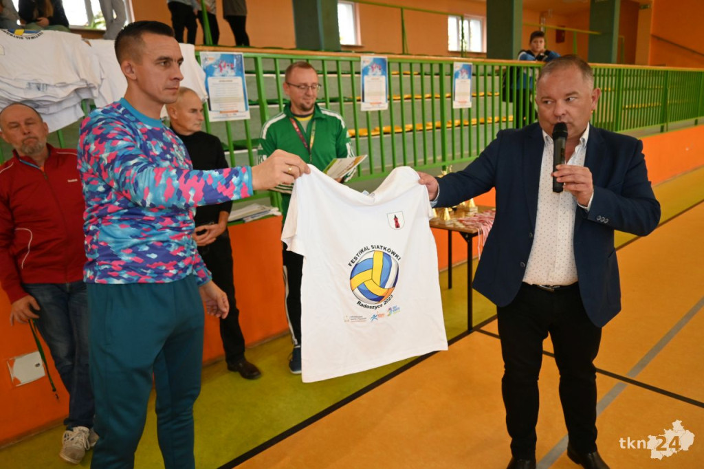 Uczta piłkarska i Festiwal siatkówki w Radoszycach [wideo, zdjęcia]