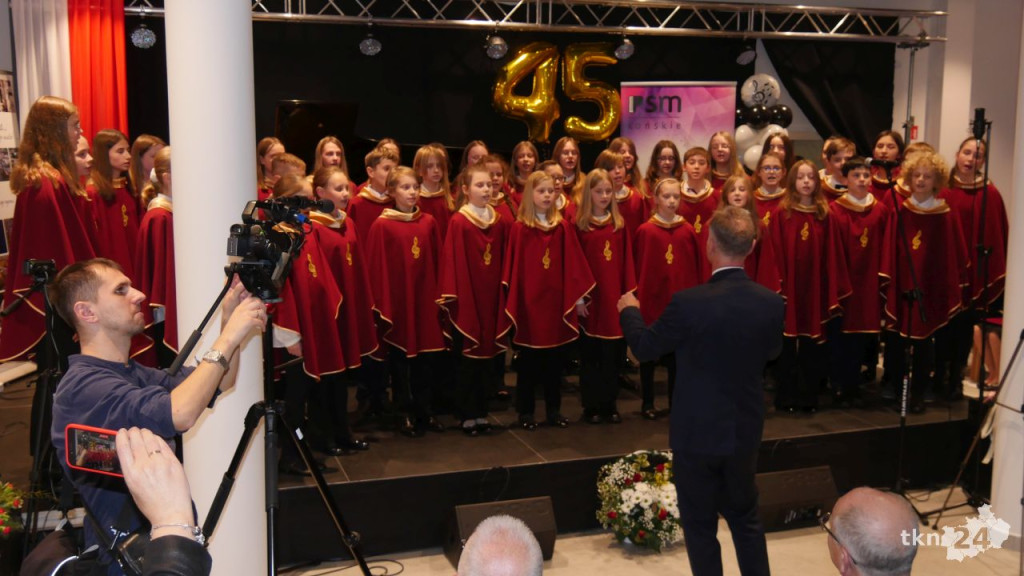 45 lat Szkoły Muzycznej. Na jubileusz piękny koncert [wideo, zdjęcia]