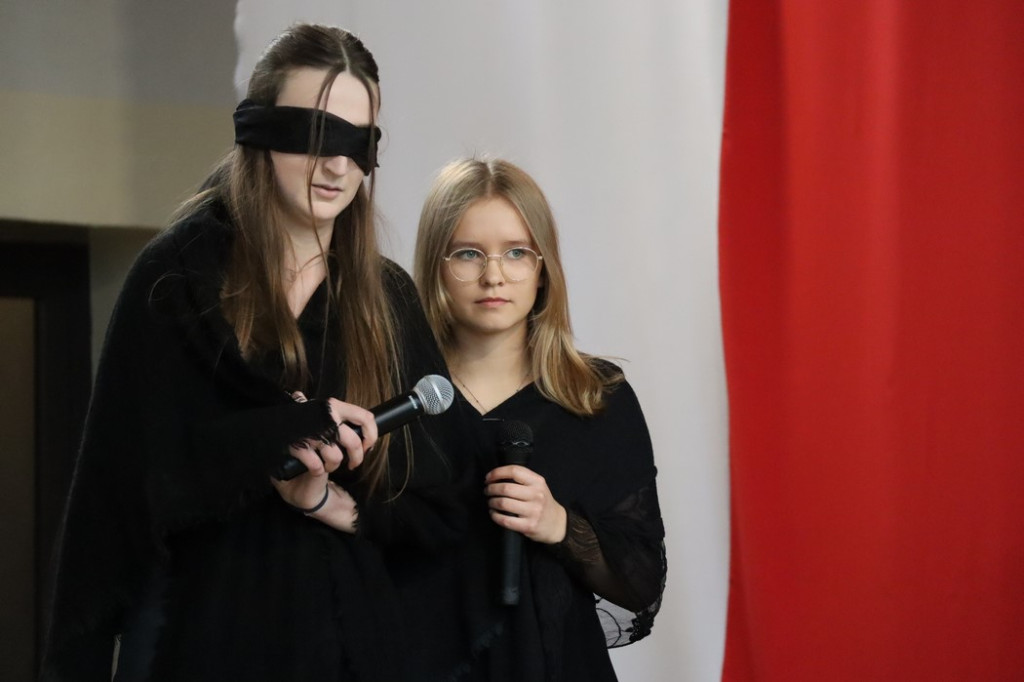 Święto Niepodległości świętem wolności: Akademia w ZSP nr 1 w Końskich