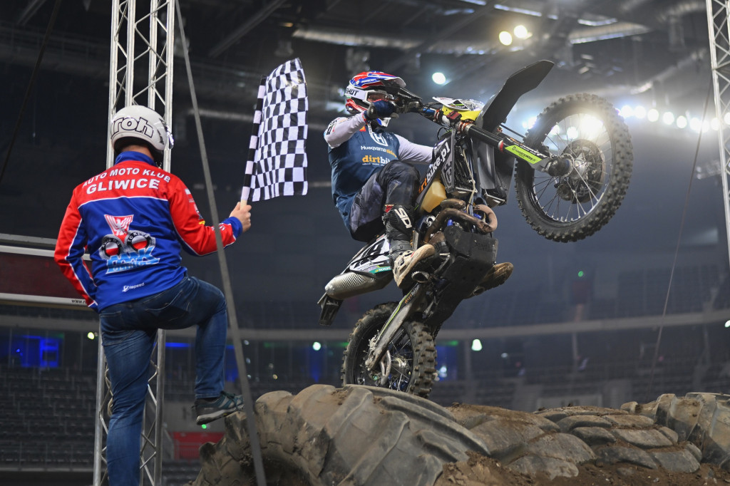 Broniewscy w weekend pojadą na MŚ Super Enduro we Francji [wideo, zdjęcia]