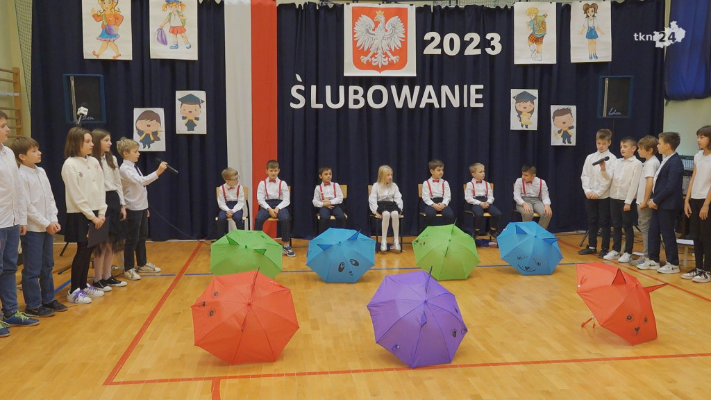 Siedmioro pierwszaków złożyło ślubowanie w Kazanowie [wideo, zdjęcia]