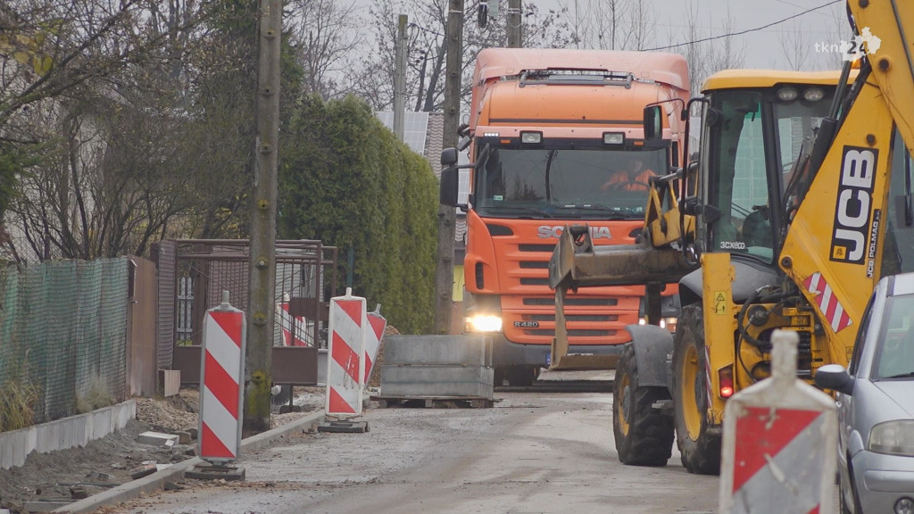 Powiat z gminą przebudowują ulicę Jasną w Końskich [wideo, zdjęcia]