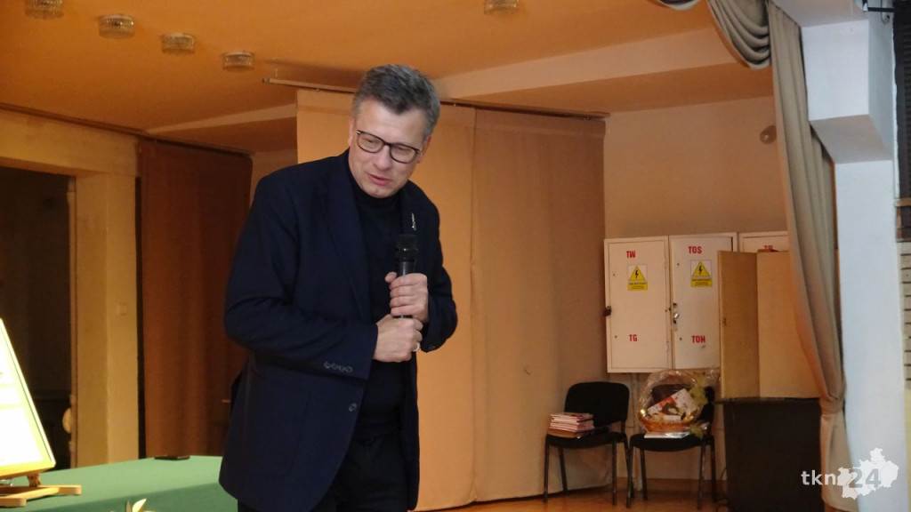 Spotkanie z Markiem Michalakiem w Szkole Podstawowej nr 1 w Końskich [wideo, zdjęcia]