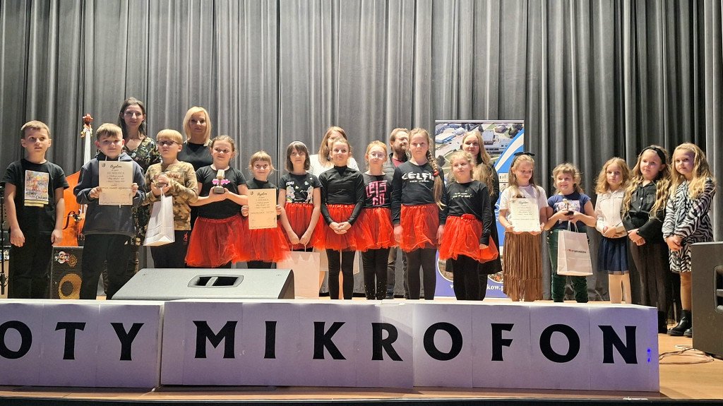 Muzyczne talenty ze Stąporkowa walczyły o Złoty Mikrofon
