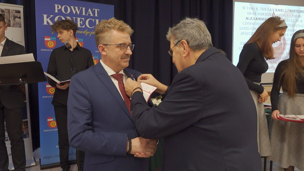 Krwiodawcy świętowali i odznaczali [wideo, zdjęcia]