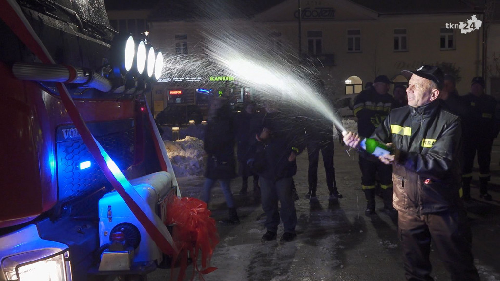 OSP Końskie powitało nowy wóz pożarniczy [fotorelacja]