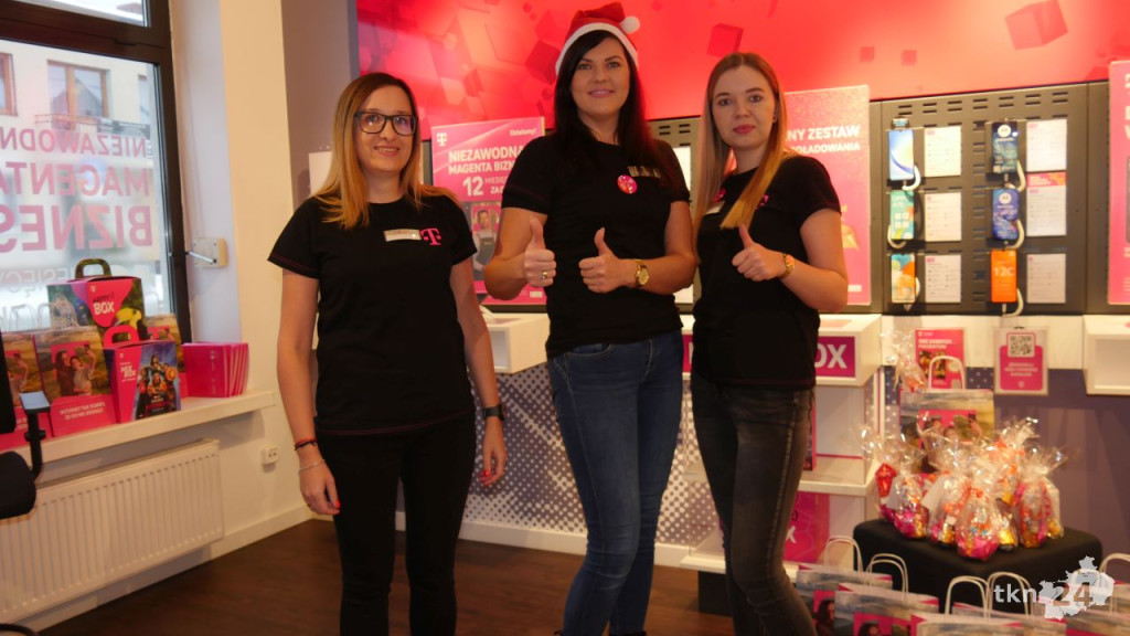 Moc prezentów od T-Mobile! Przed świętami odwiedź punkt w Końskich [wideo, zdjęcia]