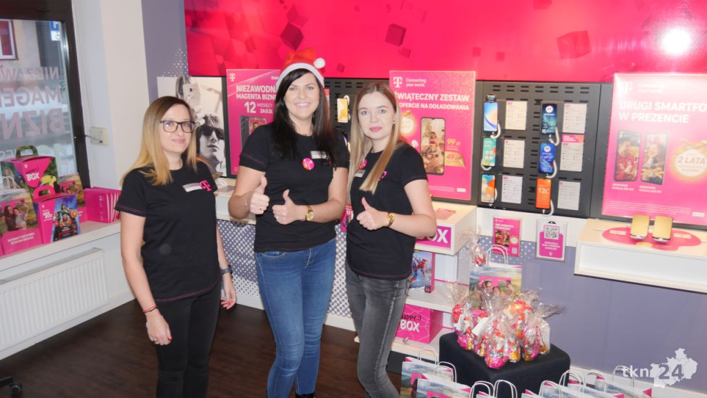 Moc prezentów od T-Mobile! Przed świętami odwiedź punkt w Końskich [wideo, zdjęcia]